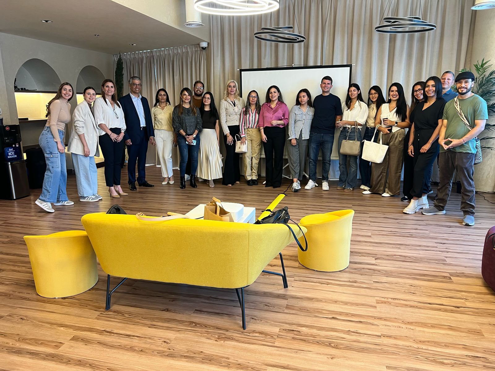 Encuentro empresarial CBCD